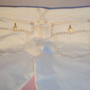 Women Metro 7 Jeans.